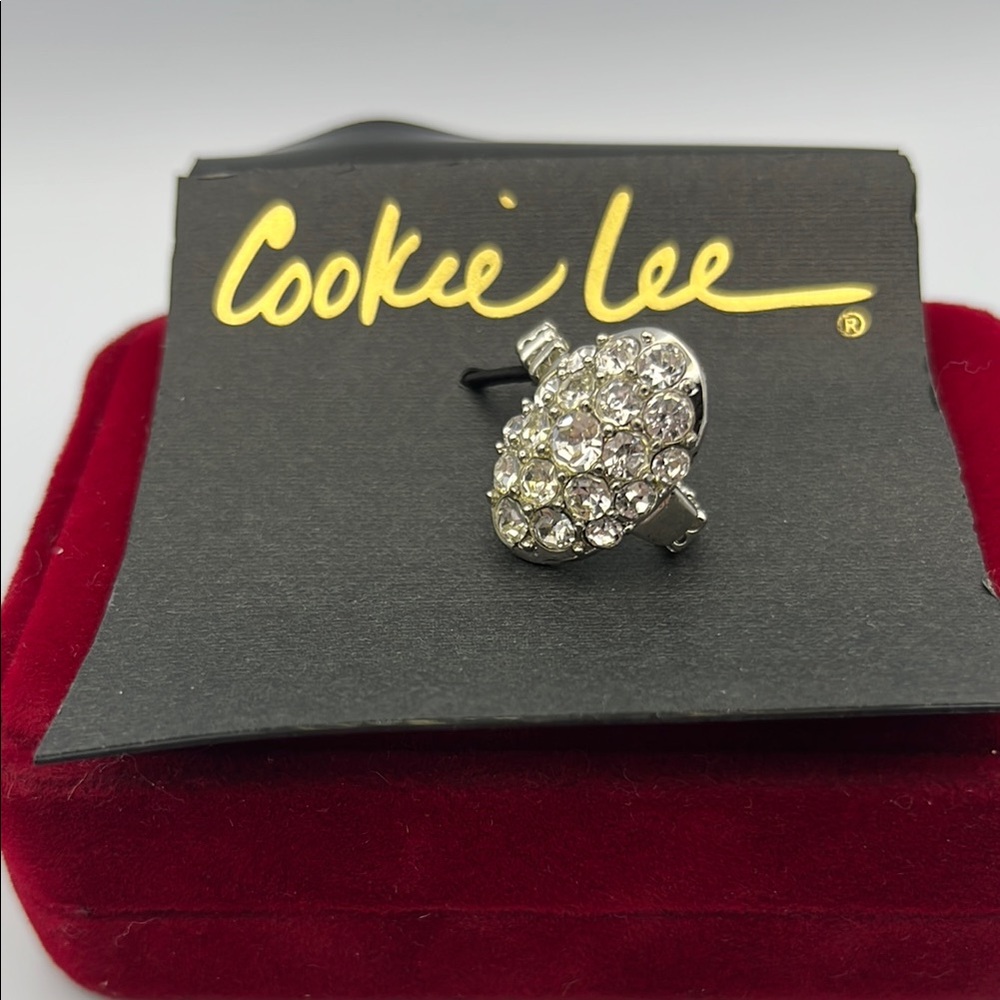 2 Genuine Crystal Cookie Lee Stretch Ring